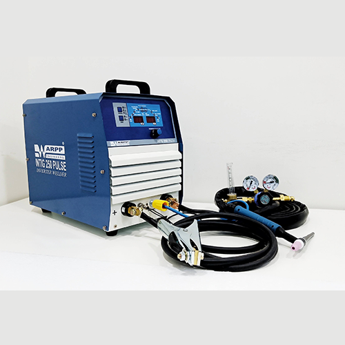 WARPP INTIG 250 Pulse Welding Machine In Mahipalpur, Delhi